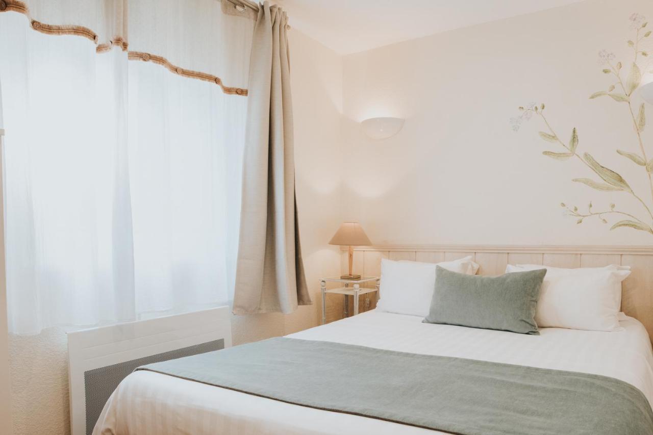 רוסקוף Hotel Aux Tamaris - Vue Mer מראה חיצוני תמונה