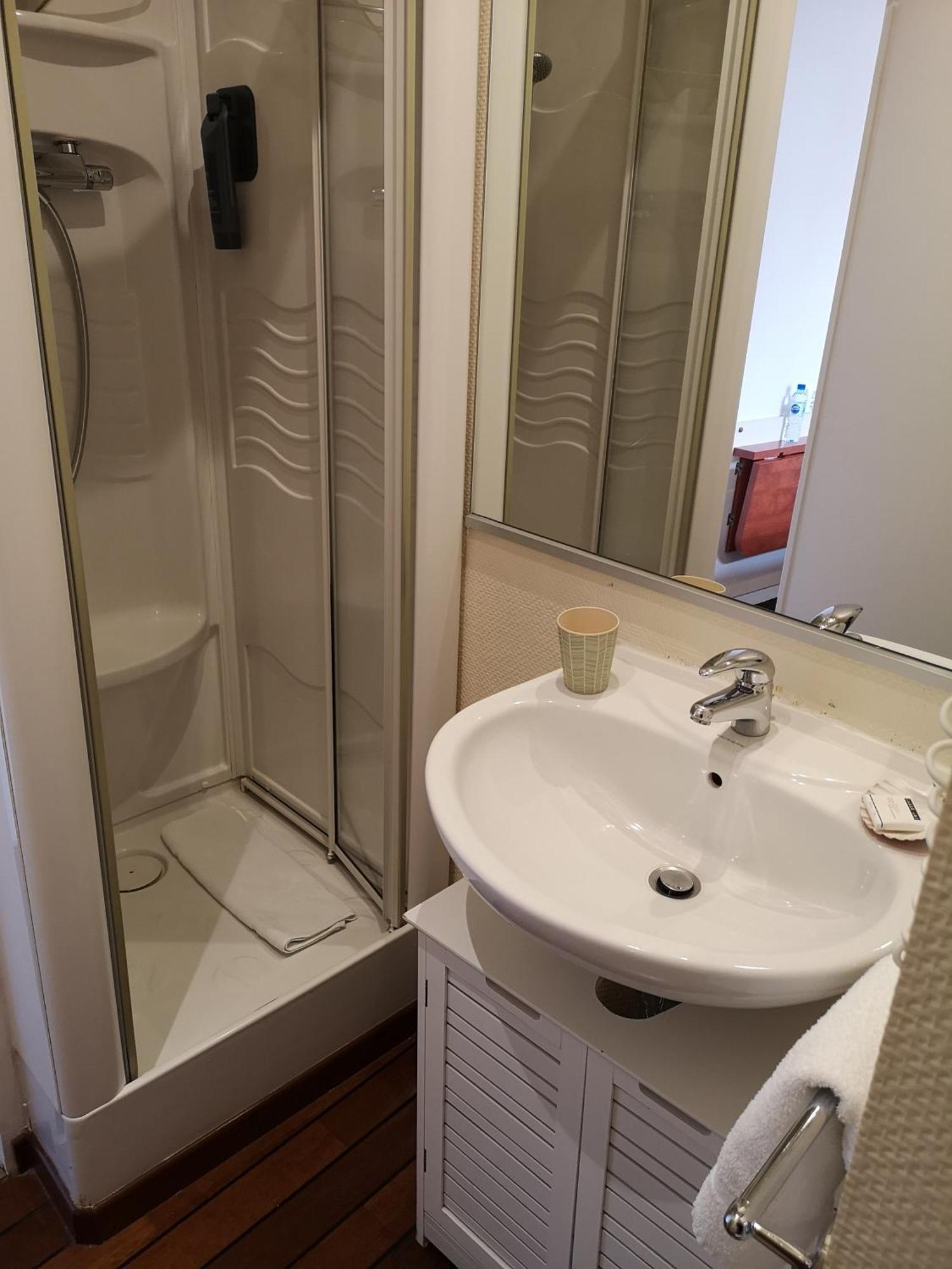 רוסקוף Hotel Aux Tamaris - Vue Mer חדר תמונה